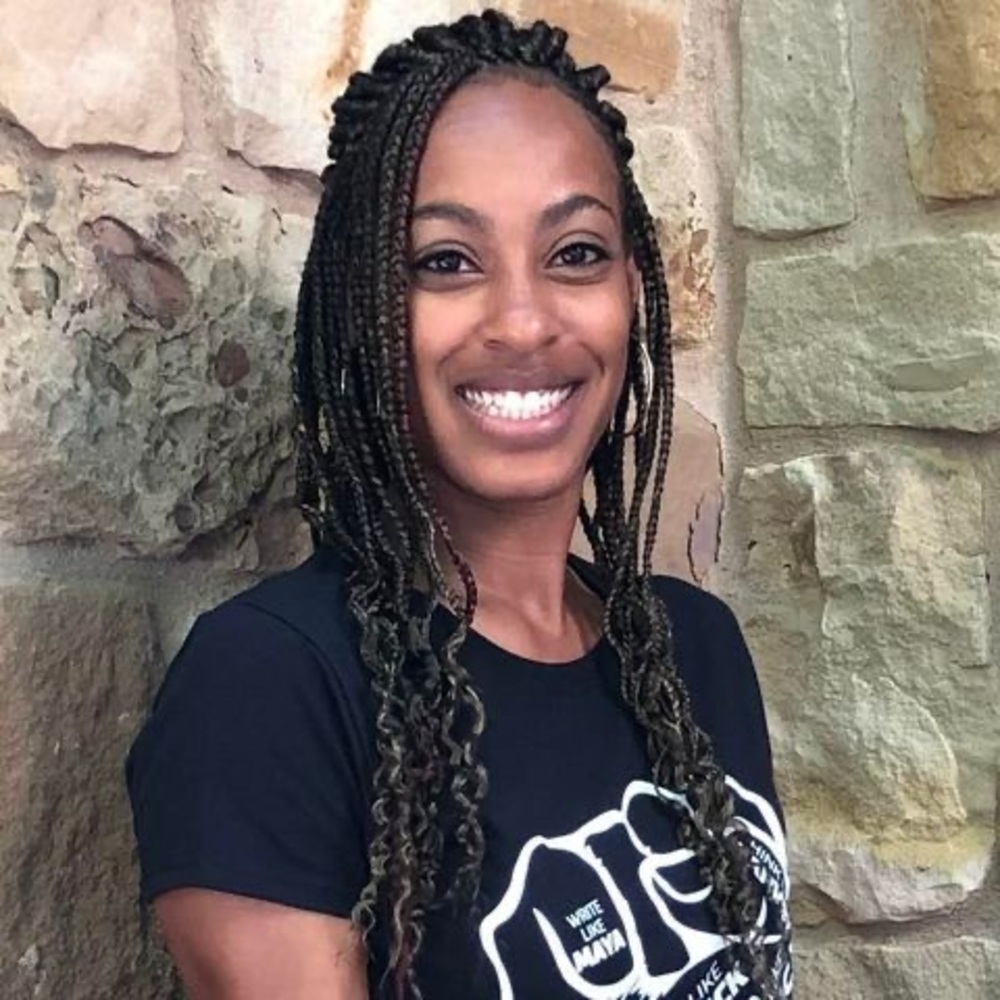 Meet your Posher, Andrea